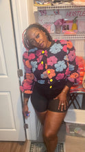 Load image into Gallery viewer, Floral Crop Jacket