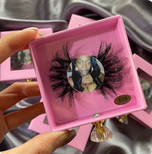 Load image into Gallery viewer, Signature BaeLash 25 MM Lashes
